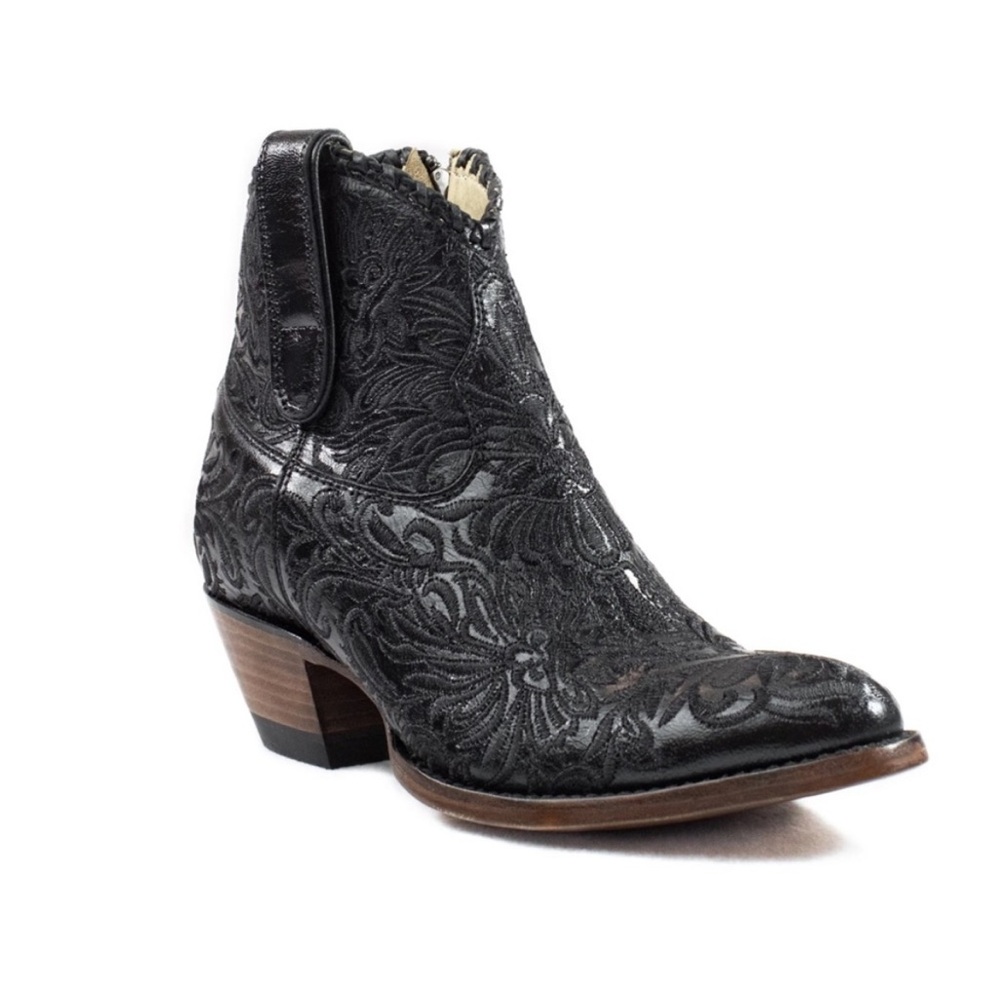 Azulado Mila Almond Toe Patent Black Ankle Boots Western 7.5 B